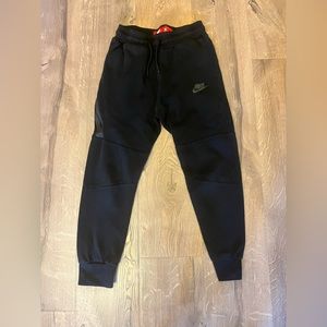 Nike YL joggers